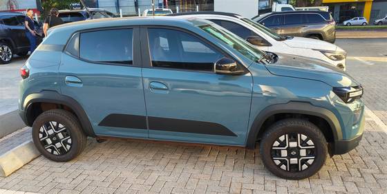 RENAULT KWID E-TECH 27 KW ELÉTRICO TECHNO RENAULT KWID E-TECH 27 KW ELÉTRICO TECHNO